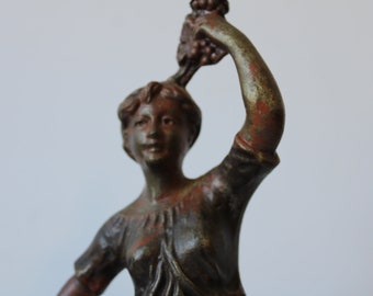 Vintage statue Woman Vendange Wine grape harvest figurine supplies Neoclassical Victorian