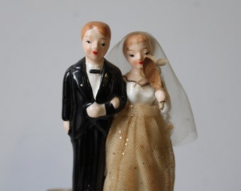 Vintage Wedding cake topper Statue Bride & Groom figurine