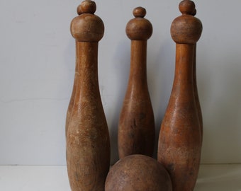 Five Vintage Wood bowling pins w/ wooden Ball rustic primitive Display prop Craft supplies