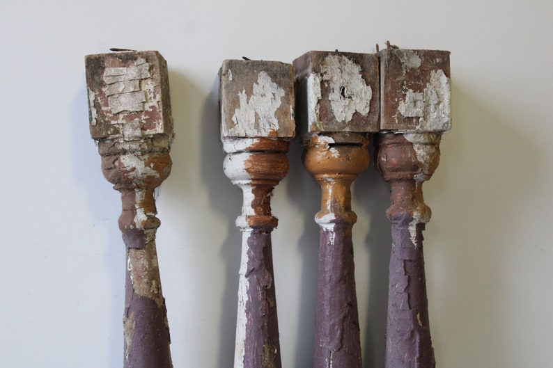 Four antique wood posts chippy spindles architectural salvage supplies table legs repurpose painted spindle immagine 2