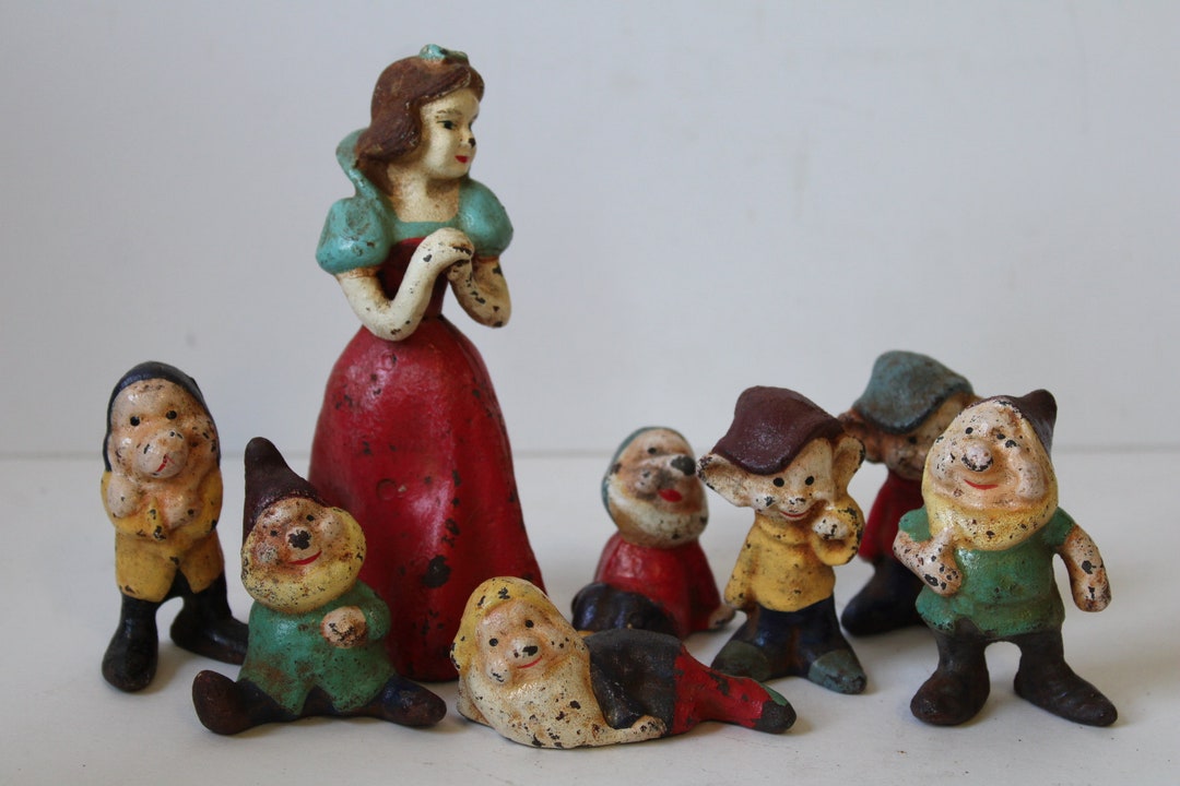 Vintage Cast Iron Disney Snow White Seven Dwarves Miniature Figures Etsy