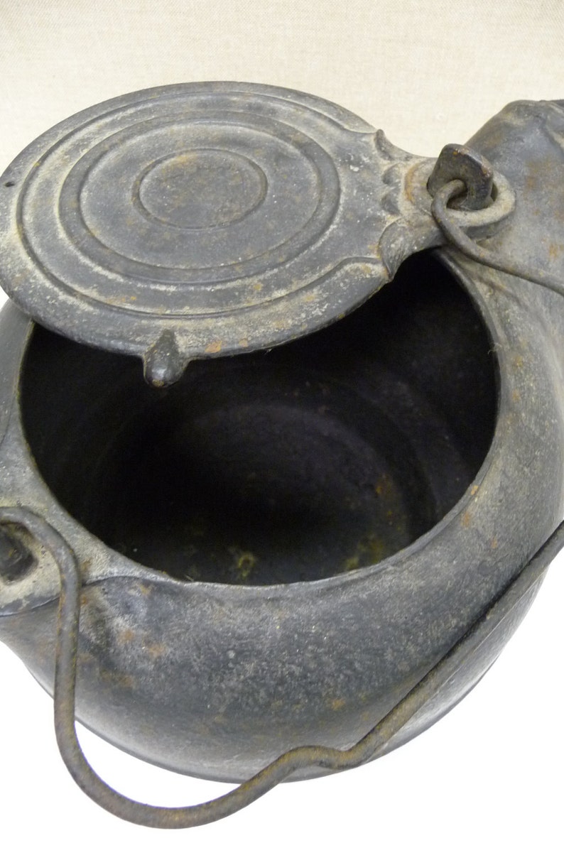 Antique cast iron Tea Kettle Number 7 coffee pot Primitive Etsy