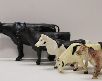 5 Vintage miniature toy Cows Bull Primitive Farm barnyard animals