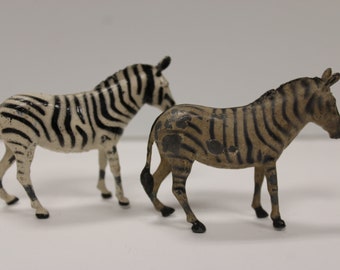 Vintage lead Zoo animals Zebras Britain London England miniature toys