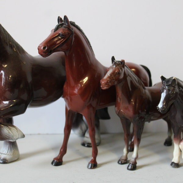 Four vintage toy horse Statues Bay brown Paint Variety equestrian display