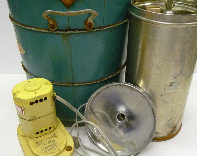 Vintage Ice Cream Maker White Mountain Freezer Teal Wood Bucket 4 Quart