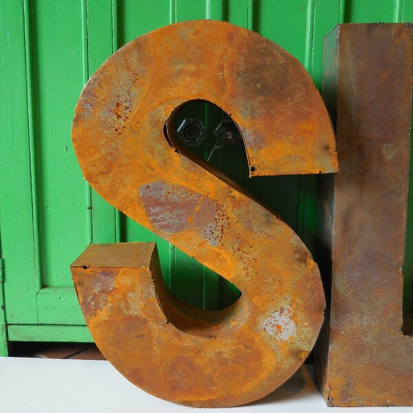 Metal letter "S" Industrial Standing Dimensional Box Salvage Aged Rustic 14 inch supplies