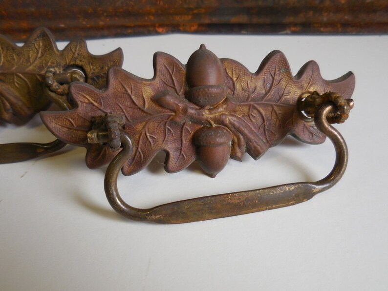 Two antique Drawer Handles Pulls Acorn Oak leaves Aged brass Etsy