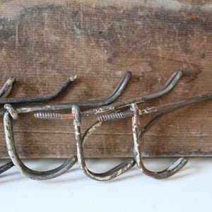 5 vintage Hooks hanger Rustic salvage screw in wire hangers Architectural hardware Arts & Crafts coat rack