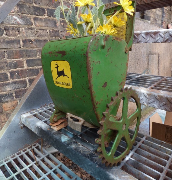 Vintage John Deere Planter Bucket Seed Spreader Rustic Image 0