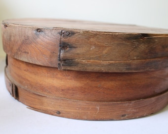 Large Vintage Wood round box w/ lid Rustic Primitive supply storage