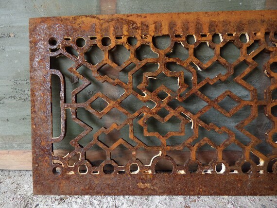 Antique Cast Iron Grate Floor Wall Architectural Salvage Art Deco Victorian Decorative