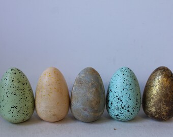 Five Metal eggs nesting egg Primitive rustic farmhouse barn farm speckled gold variety display supplies