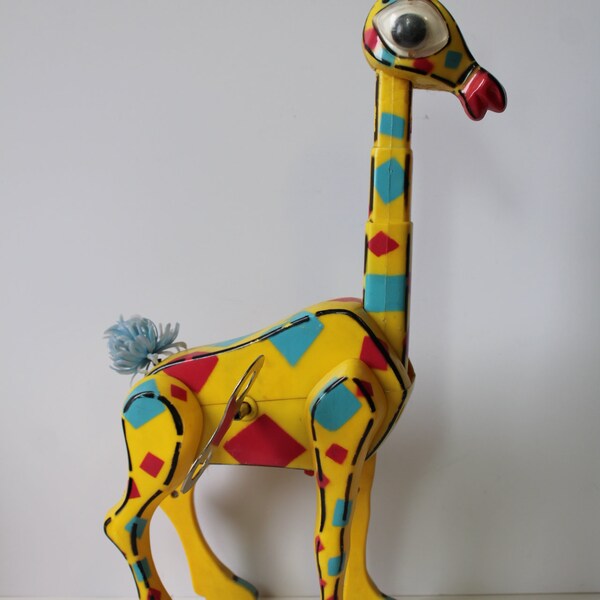 Vintage 1960's toy Wacky Giraffe Vanda Cragstan Wacky Windup