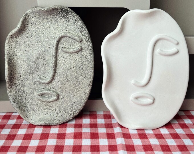 BANDEJA CARA RELIEVE