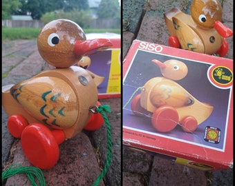 Vintage 60s Siso wooden duck pull toy - made in West Germany bright, dapper painted wooden winged moving bird & original box