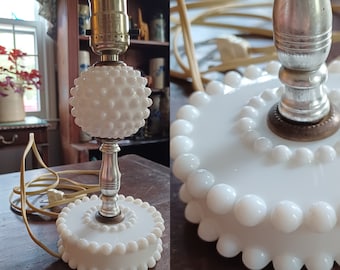 Vintage 50s hobnail white slag glass & silver metal table lamp - duel prong plug, push switch, graduated glass accent platform light 13"