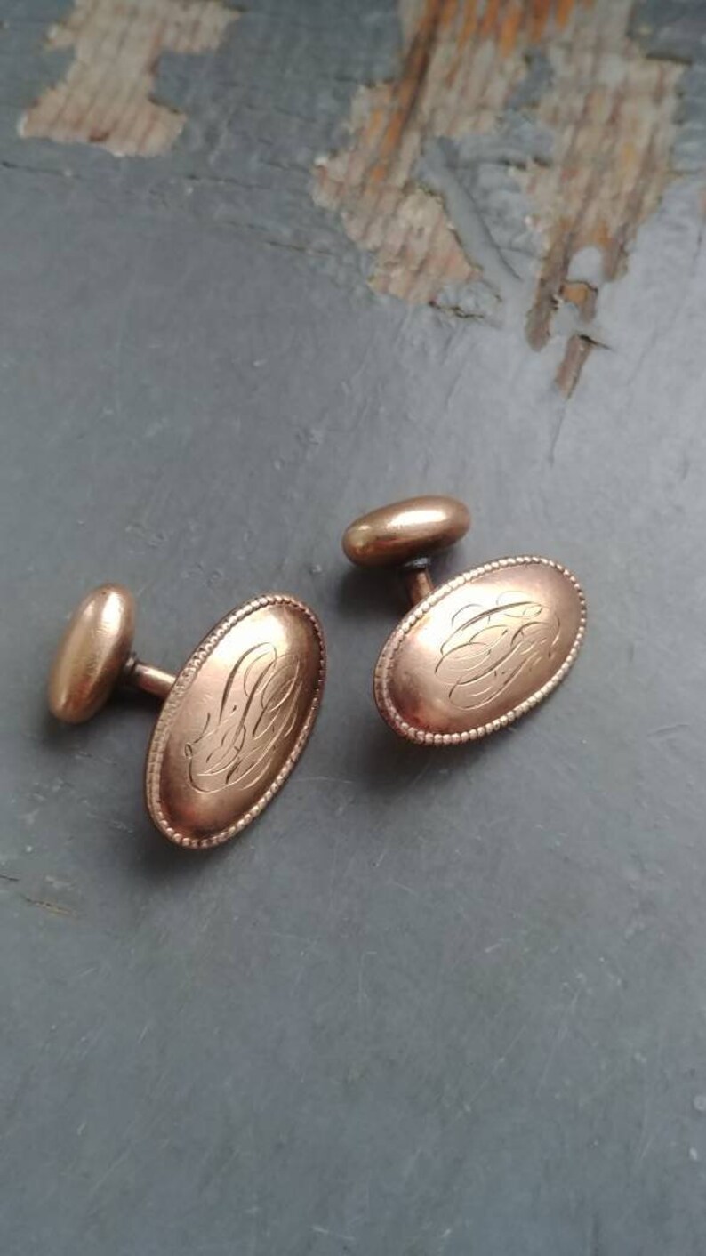 Vintage 1910 rounded oval engraved script cuff links beaded metalwork cursive initials WCG Clark /& Co cufflinks
