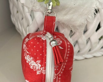 Red and White Tiny Box Pouch / Mini Box Pouch / Quilted Pouch Keychain  / Tiny Pouch Keychain / Bitty Box Zipper Pouch