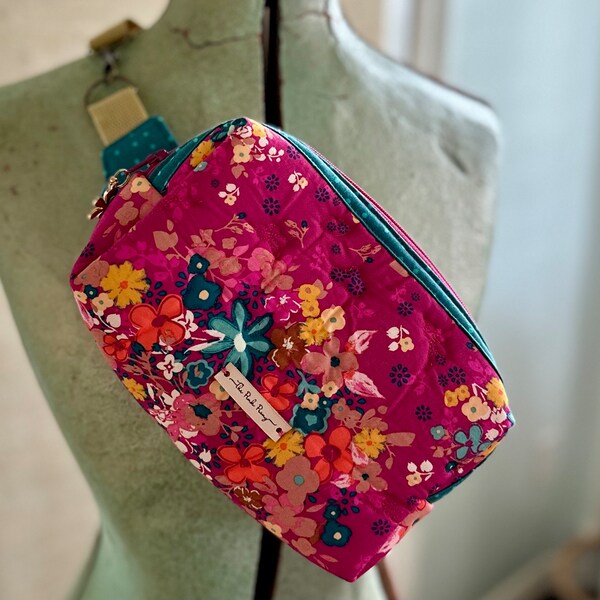 Floral Fanny Pack / Cross Body Bag / Pouch Purse with Strap / Handbag / Swing Bag / Bum Bag / Floral Print