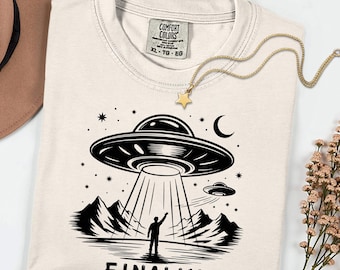 Funny Alien Abduction T-Shirt: UFO Space Gift