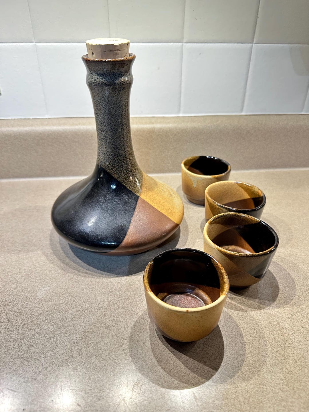 Wine Decanter and cups (4)