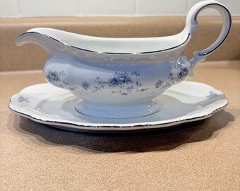 Vintage Johann Haviland Germany Blue Garland Gravy Boat