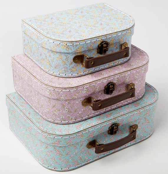 decorative suitcase set