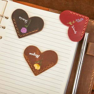 Personalised Leather Heart Bookmark,Cute Mother&#39;s Day Gift for Book Lover , Personalized Birthday Present for Readers, Bibliophiles Gift