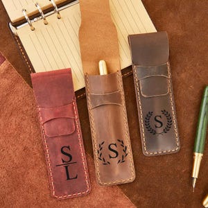 Handmade Leather pen pouch,Personalized leather pen holder,  Leather pencil case, Leather pencil holder, Pen case, Pen sleeve
