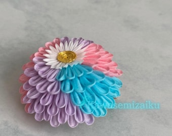 Tsumamizaiku Floral Brooch Kanzashi Pin/clip