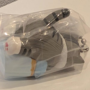 Mofusand Gashapon Figurines | Cupcake Cat Keychain | Gacha Toy Bild 4
