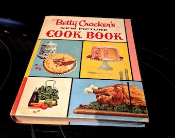 Betty Crocker's New Picture Cook Book (five Ring Binder) 1961 1st