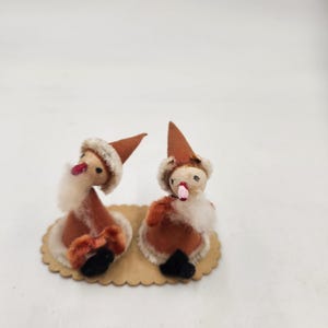 Vintage 1940&#39;s Signed Japan Santas on Cardboard Base