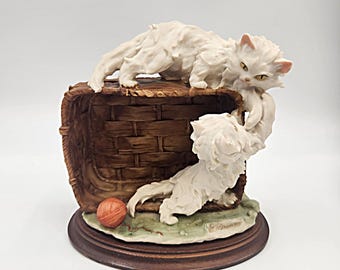 GIUSEPPE ARMANI Porcelain Kittens in A Basket Sculpture With
