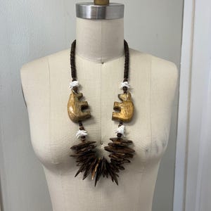 Vintage Wood Pieces - Shell Pieces and 2 Wooden Carved Bears Statement Necklace