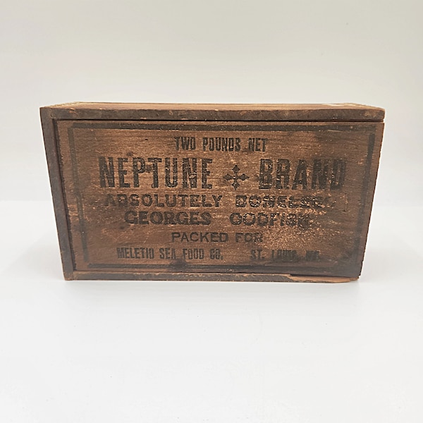 Vintage 1930's Wooden Neptune Brand Codfish Box - Slide Top