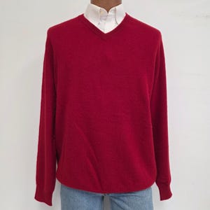 Vintage Men's Large Red Club Room 100% Cashmere V-Neck Sweater