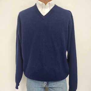 Vintage Men's Large 100% Cashmere Club Room Navy Blue V-Neck Sweater