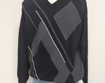 Vintage 1990's Men's Fx Fusion Large Cotton/Acrylic Abstract - Argyle Black V-Neck Sweater