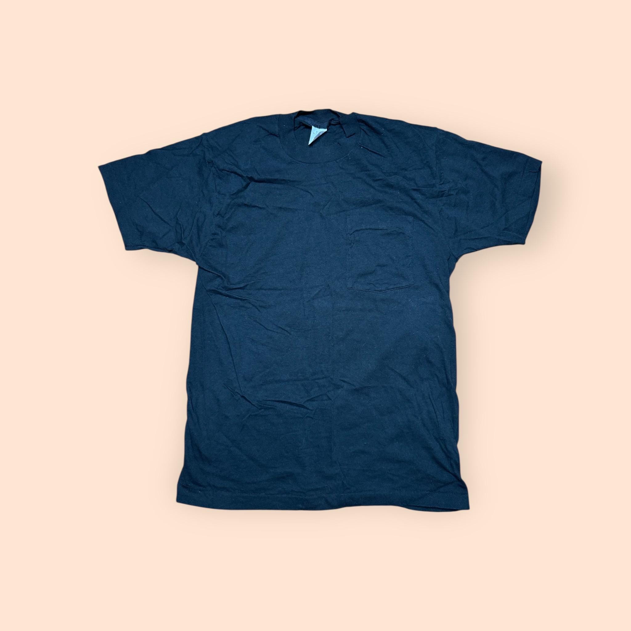 トップス Fruit of the Loom 80s Pocket T-Shirt Vintage 1980s Fruit of the Loom Pocket T Shirt Blank Black Large