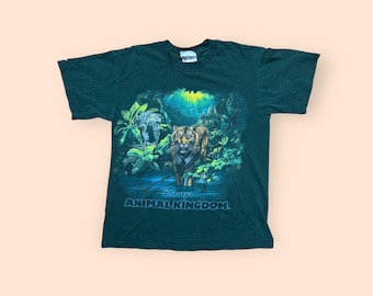 Vintage 1990s Disney Animal Kingdom T Shirt Men’s Medium Green Vtg 90s