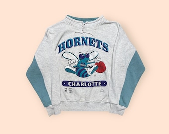 Vintage Charlotte Hornets 1990s Nutmeg Mills Sweatshirt Medium Gray Vtg 90s NBA