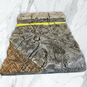 1/12 damaged black top street/sidewalk diorama base