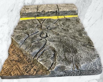 Base para diorama de calle/acera con asfalto dañado a escala 1/12