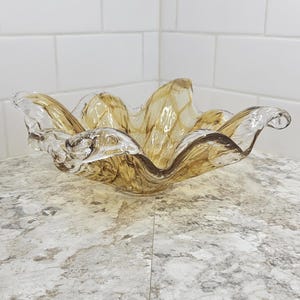 Amber Iridescent Ruffled Glass Bowl – Murano Style Centerpiece – Vintage Art Glass