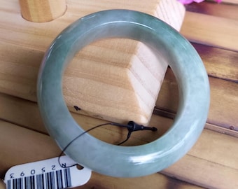 42mm 認定ビルマ翡翠幼児用バングル グレードA 天然翡翠ブレスレット 子供用 | 手彫り アップルグリーン ホワイト 子供用チャーム 未加工
