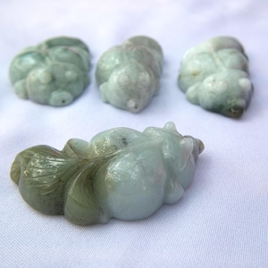 Natürlicher echter Grad A burmesischer Jadeit Anhänger Goldfisch Design, Halskette Charme Wohlstand Symbol - handgemachte Hand geschnitzte Schmuck Jade 26 mm