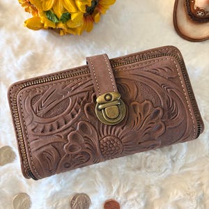 Womens leather wallet, Small Wallet, Coin Purse with multiple pockets, Leather Wallet, Leather Purse with Zipper, Bifold Credit Card Holder