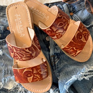 Handmade Brown Leather Sandals for Women – Floral Tooled Calf Leather Slides – Boho Summer Slip-On Sandals